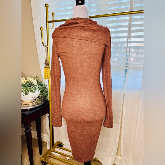 NWT Bodycon Dress Asymmetric Zip Up Design Collar Sz M Camel Color - Picture 6 of 13